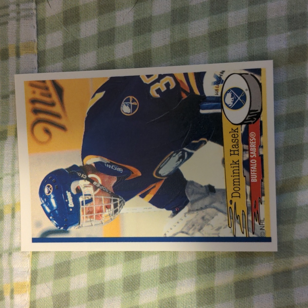 10 for $20 Dominik Hasek Buffalo Sabres NHL Hockey Sticker Panini #154